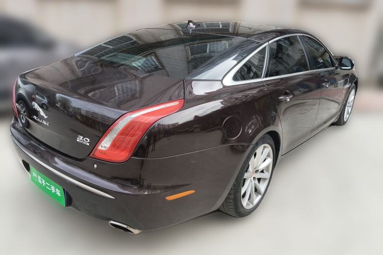 Used Jaguar XJ 2014 XJL 3.0 SC Four-Wheel Drive Panoramic Business Edition Rear Right 45 Deg