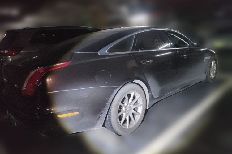 Used Jaguar XJ 2014 XJL 2.0T Two-Wheel Drive Panoramic Business Edition Rear Right 45 Deg
