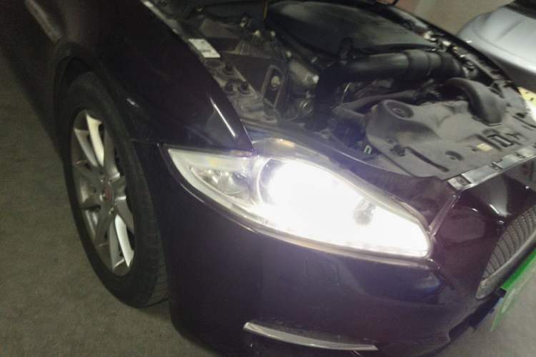 Used Jaguar XJ 2014 XJL 2.0T Two-Wheel-Drive Elegant Business Edition Right Front Headlight