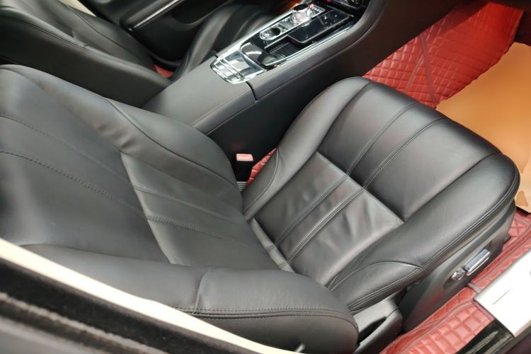 Used Jaguar XJ 2014 XJL 2.0T Two-Wheel-Drive Elegant Business Edition Right Front Seat