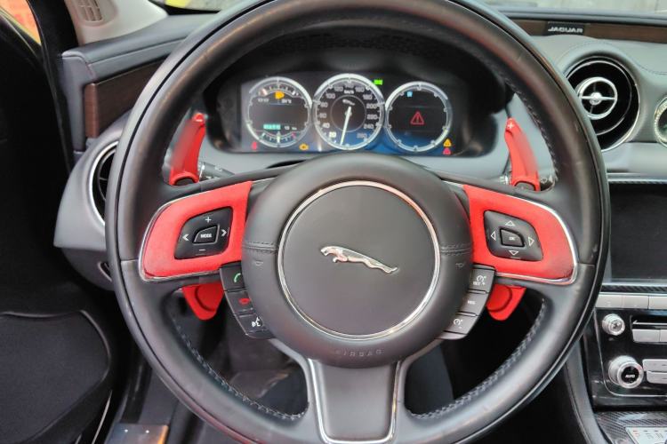 Used Jaguar XJ 2014 XJL 2.0T Two-Wheel-Drive Elegant Business Edition Steering Wheel
