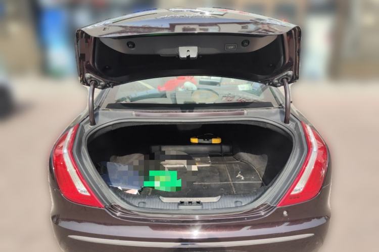 Used Jaguar XJ 2014 XJL 3.0 SC Four-Wheel Drive Panoramic Business Edition Trunk