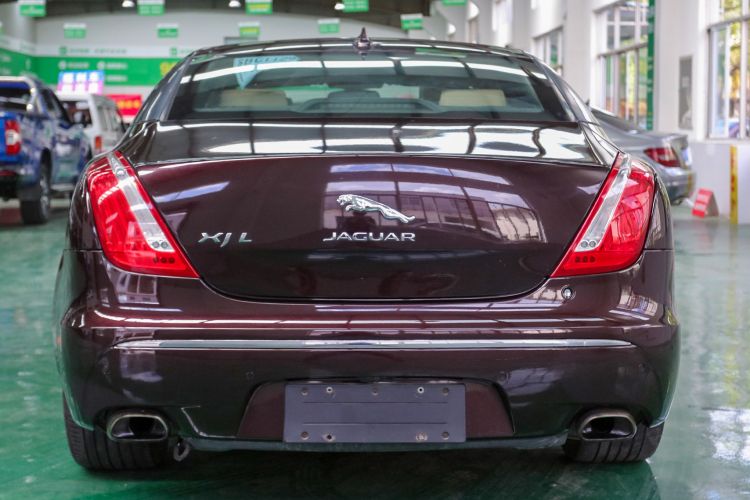 Used Jaguar XJ 2014 XJL 2.0T Two-Wheel Drive Panoramic Business Edition Rear
