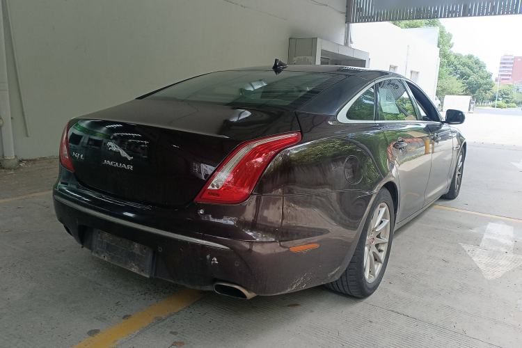 Used Jaguar XJ 2014 XJL 2.0T Two-Wheel Drive Panoramic Business Edition Rear Right 45 Deg