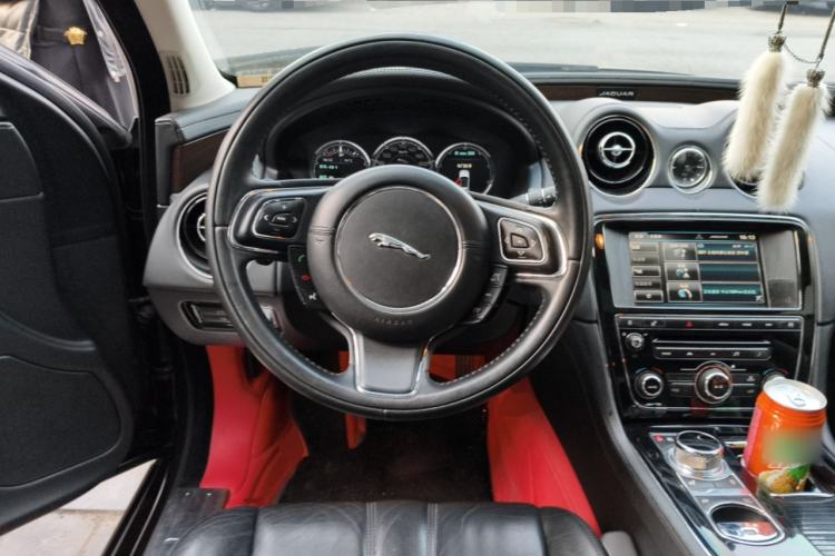 Used Jaguar XJ 2014 XJL 2.0T Two-Wheel-Drive Elegant Business Edition Steering Wheel