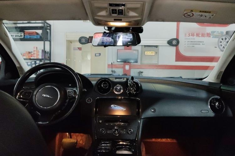 Used Jaguar XJ 2014 XJL 2.0T Two-Wheel-Drive Elegant Business Edition Headliner
