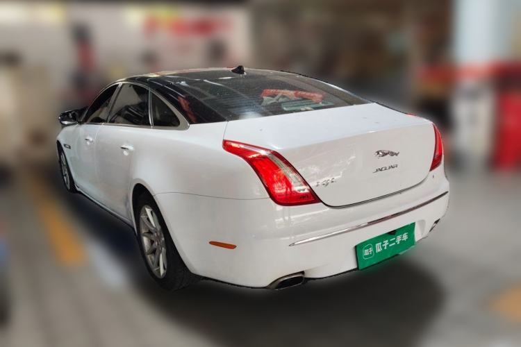 Used Jaguar XJ 2014 XJL 2.0T Two-Wheel-Drive Elegant Business Edition Rear Left 45 Deg