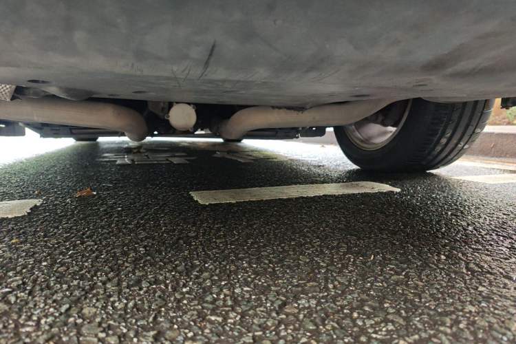 Used Jaguar XJ 2014 XJL 3.0 SC Two-Wheel-Drive Panoramic Business Edition Chassis Rear