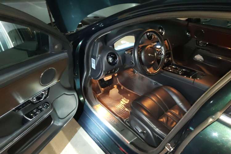 Used Jaguar XJ 2014 XJL 2.0T Two-Wheel-Drive Elegant Business Edition Driver Seat