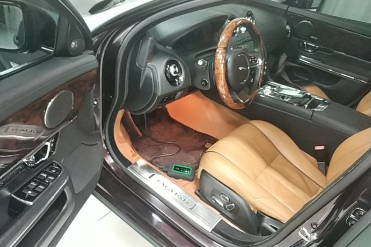 Used Jaguar XJ 2014 XJL 3.0 SC Four-Wheel Drive Panoramic Business Edition Driver Seat