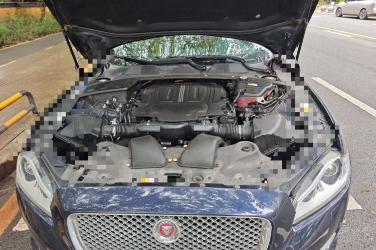 Used Jaguar XJ 2014 XJL 3.0 SC Two-Wheel-Drive Panoramic Business Edition Engine Bay