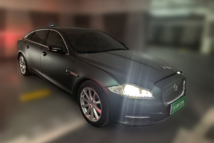 Used Jaguar XJ 2014 XJL 3.0 SC Four-Wheel Drive Prestige Business Edition Front Right 45 Deg