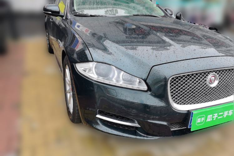 Used Jaguar XJ 2014 XJL 2.0T Two-Wheel-Drive Elegant Business Edition Front Right 45 Deg
