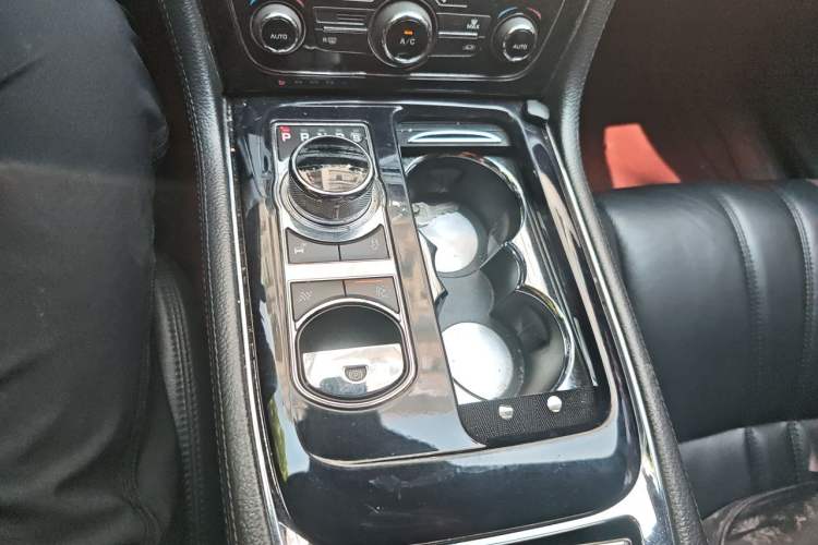 Used Jaguar XJ 2014 XJL 2.0T Two-Wheel Drive Panoramic Business Edition Gear Lever