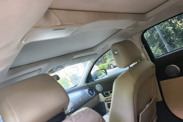 Used Jaguar XJ 2014 XJL 2.0T Two-Wheel-Drive Elegant Business Edition Headliner