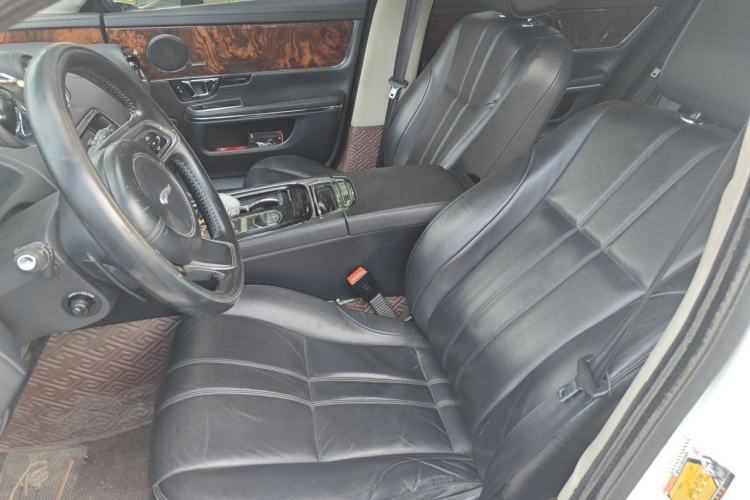 Used Jaguar XJ 2014 XJL 3.0 SC Two-Wheel-Drive Panoramic Business Edition Left Front Seat