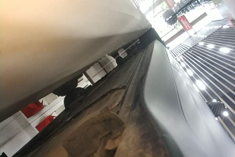 Used Jaguar XJ 2014 XJL 3.0 SC Four-Wheel Drive Panoramic Business Edition Left Side Sill