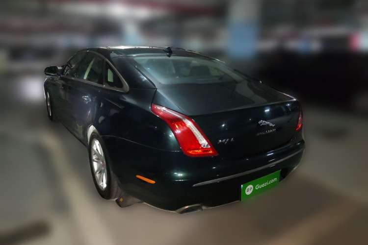Used Jaguar XJ 2014 XJL 2.0T Two-Wheel-Drive Elegant Business Edition Rear Left 45 Deg