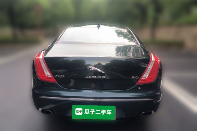 Used Jaguar XJ 2014 XJL 2.0T Two-Wheel-Drive Elegant Business Edition Rear