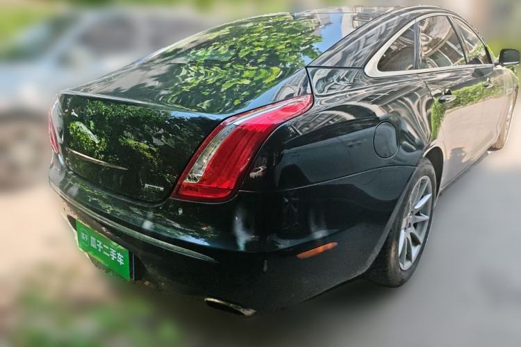 Used Jaguar XJ 2014 XJL 2.0T Two-Wheel Drive Panoramic Business Edition Rear Right 45 Deg