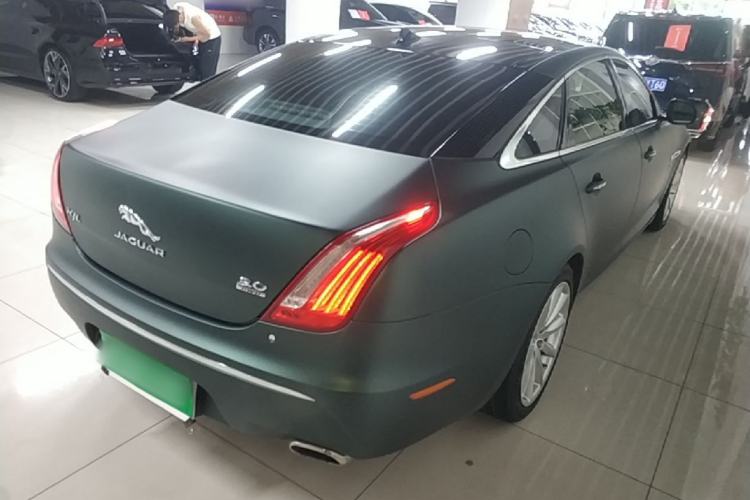 Used Jaguar XJ 2014 XJL 3.0 SC Four-Wheel Drive Panoramic Business Edition Rear Right 45 Deg