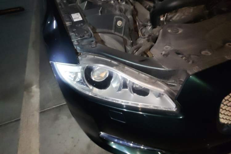 Used Jaguar XJ 2014 XJL 2.0T Two-Wheel-Drive Elegant Business Edition Right Front Headlight