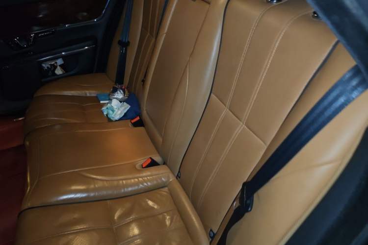 Used Jaguar XJ 2014 XJL 3.0 SC Two-Wheel-Drive Panoramic Business Edition Left Rear Seat