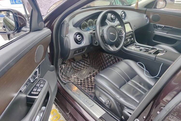 Used Jaguar XJ 2014 XJL 2.0T Two-Wheel-Drive Elegant Business Edition Driver Seat
