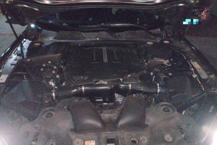 Used Jaguar XJ 2014 XJL 3.0 SC Four-Wheel Drive Panoramic Business Edition Engine Bay