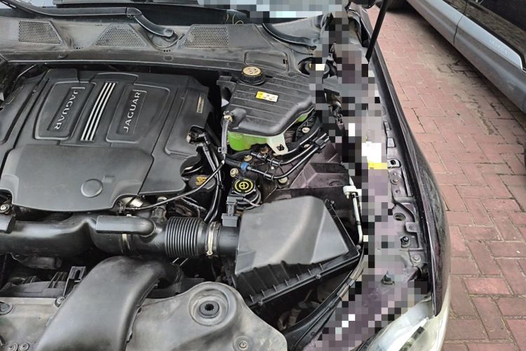 Used Jaguar XJ 2014 XJL 3.0 SC Two-Wheel-Drive Panoramic Business Edition Engine Bay Left