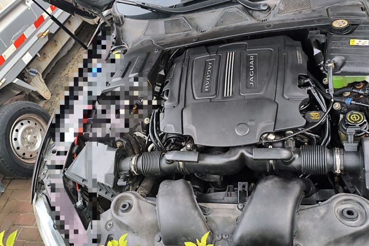 Used Jaguar XJ 2014 XJL 3.0 SC Two-Wheel-Drive Panoramic Business Edition Engine Bay Right