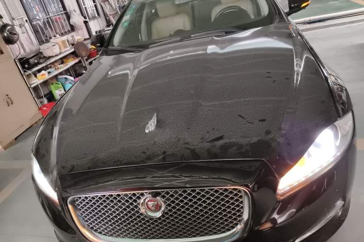 Used Jaguar XJ 2014 XJL 2.0T Two-Wheel-Drive Elegant Business Edition Exterior 1
