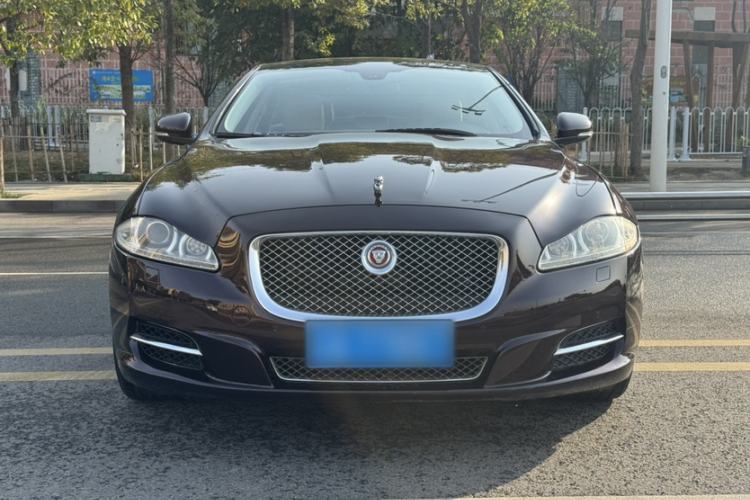 Used Jaguar XJ 2014 XJL 2.0T Two-Wheel-Drive Elegant Business Edition Exterior 1