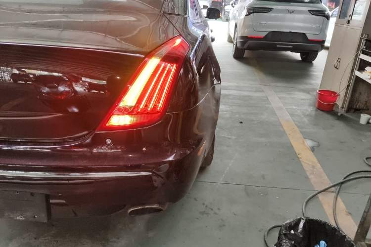 Used Jaguar XJ 2014 XJL 2.0T Two-Wheel-Drive Elegant Business Edition Exterior 6