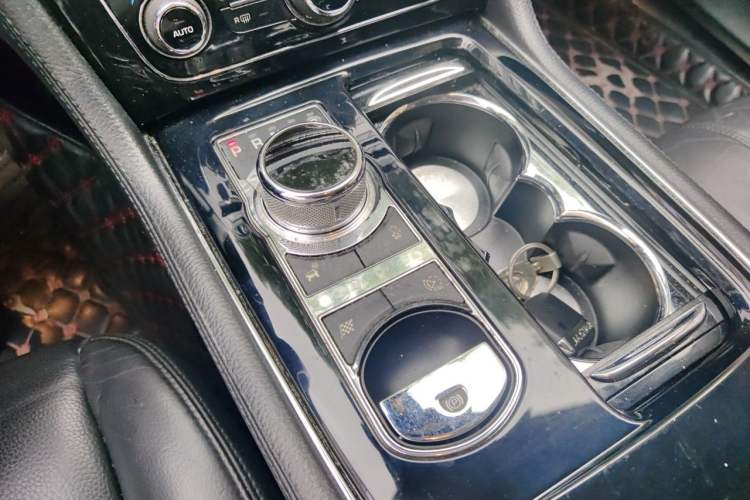 Used Jaguar XJ 2014 XJL 2.0T Two-Wheel-Drive Elegant Business Edition Gear Lever