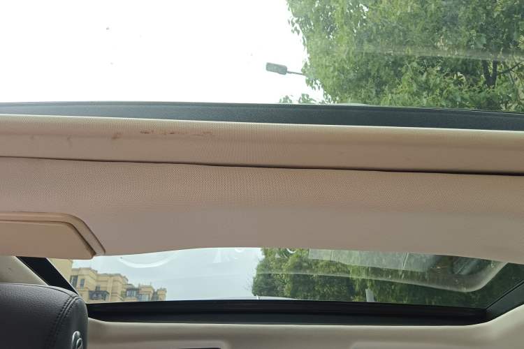 Used Jaguar XJ 2014 XJL 2.0T Two-Wheel-Drive Elegant Business Edition Headliner