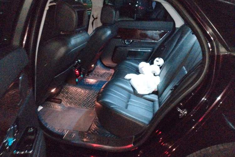 Used Jaguar XJ 2014 XJL 3.0 SC Four-Wheel Drive Panoramic Business Edition Left Rear Seat