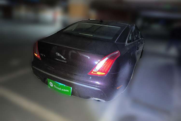 Used Jaguar XJ 2014 XJL 2.0T Two-Wheel-Drive Elegant Business Edition Rear Right 45 Deg
