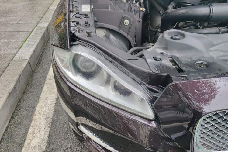 Used Jaguar XJ 2014 XJL 2.0T Two-Wheel-Drive Elegant Business Edition Right Front Headlight