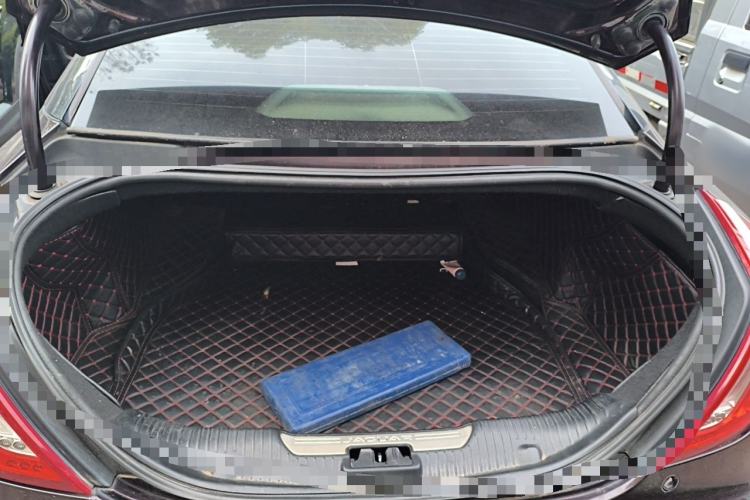 Used Jaguar XJ 2014 XJL 3.0 SC Two-Wheel-Drive Panoramic Business Edition Trunk