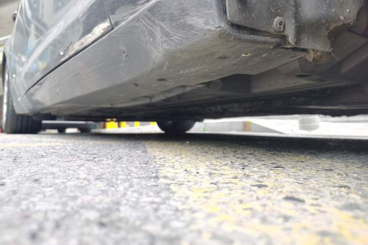 Used Jaguar XJ 2014 XJL 3.0 SC Two-Wheel-Drive Panoramic Business Edition Chassis Front Right