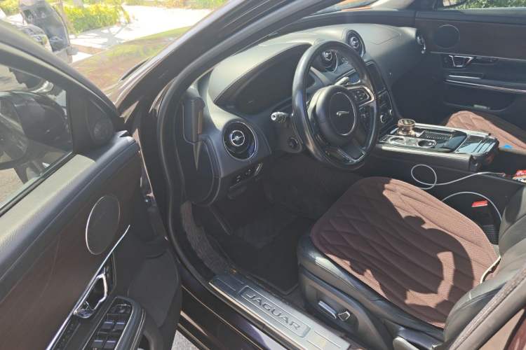 Used Jaguar XJ 2014 XJL 2.0T Two-Wheel-Drive Elegant Business Edition Driver Seat