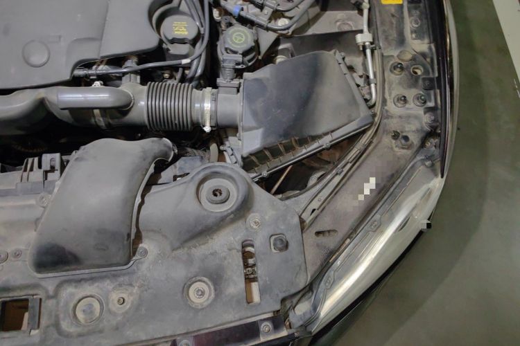 Used Jaguar XJ 2014 XJL 3.0 SC Two-Wheel-Drive Panoramic Business Edition Engine Bay Left