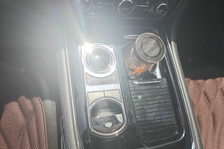 Used Jaguar XJ 2014 XJL 2.0T Two-Wheel-Drive Elegant Business Edition Gear Lever