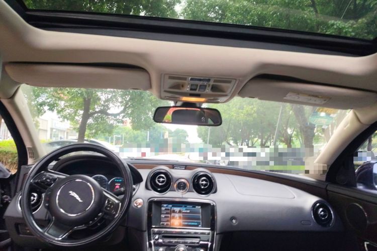 Used Jaguar XJ 2014 XJL 2.0T Two-Wheel-Drive Elegant Business Edition Headliner