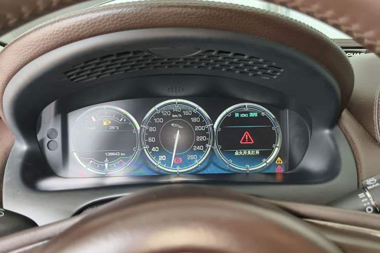Used Jaguar XJ 2014 XJL 2.0T Two-Wheel-Drive Elegant Business Edition Instrument Cluster