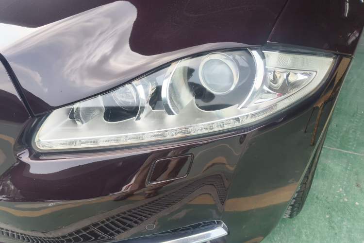 Used Jaguar XJ 2014 XJL 2.0T Two-Wheel-Drive Elegant Business Edition Left Front Headlight