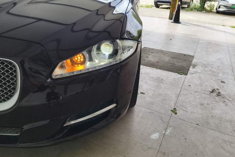 Used Jaguar XJ 2014 XJL 2.0T Two-Wheel-Drive Elegant Business Edition Left Front Headlight