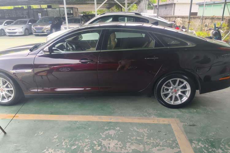 Used Jaguar XJ 2014 XJL 2.0T Two-Wheel-Drive Elegant Business Edition Left Side