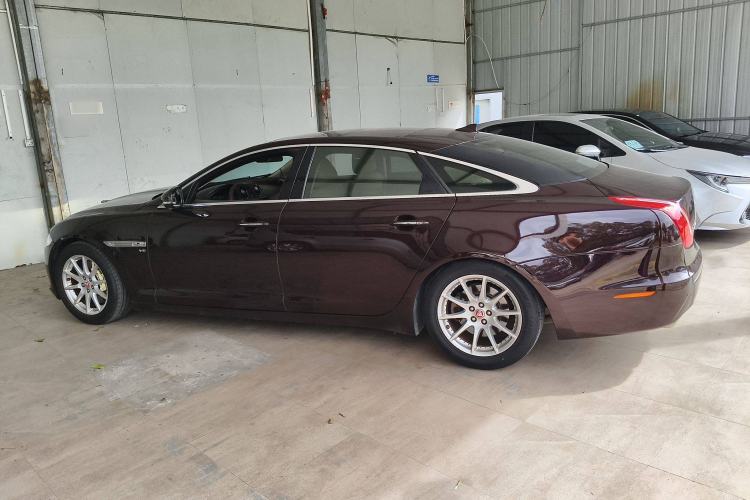 Used Jaguar XJ 2014 XJL 2.0T Two-Wheel-Drive Elegant Business Edition Left Side